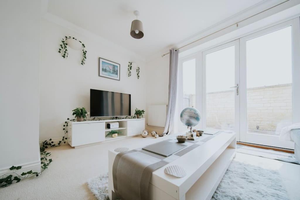 Linen Cottage- Parking, Leds, 4K Tvs, 5G Wifi And More! Bath Exteriér fotografie