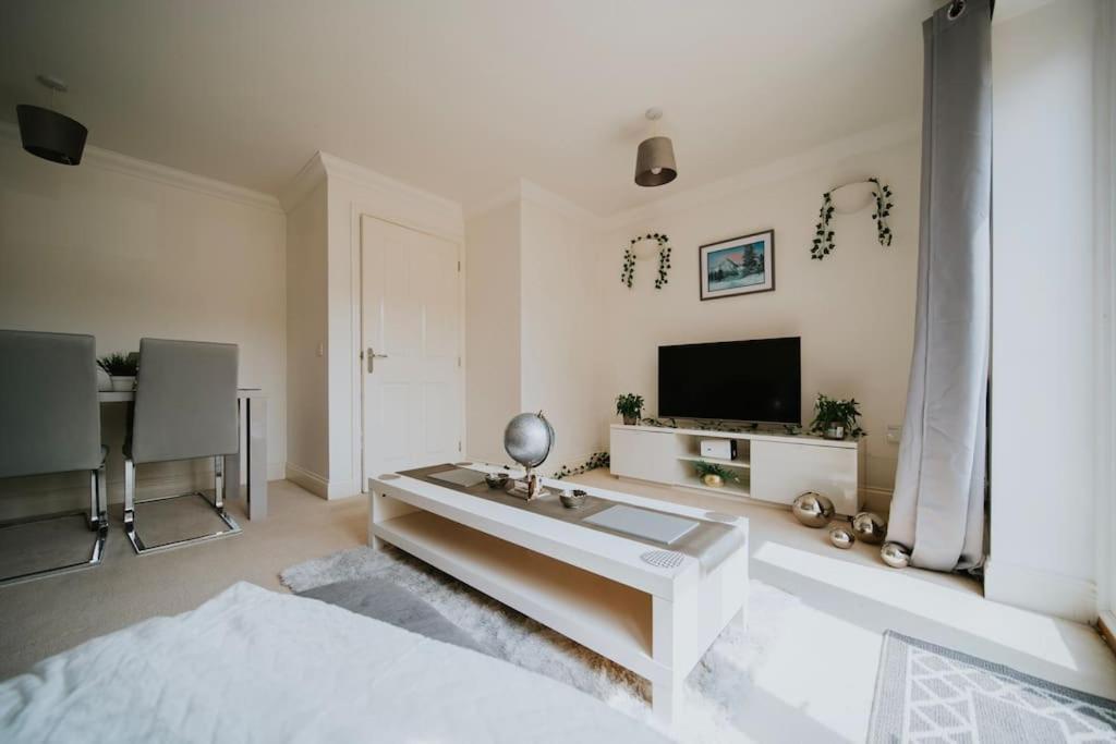 Linen Cottage- Parking, Leds, 4K Tvs, 5G Wifi And More! Bath Exteriér fotografie