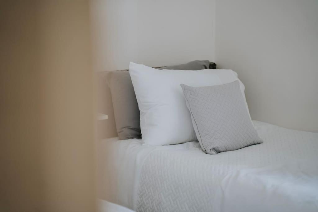 Linen Cottage- Parking, Leds, 4K Tvs, 5G Wifi And More! Bath Exteriér fotografie