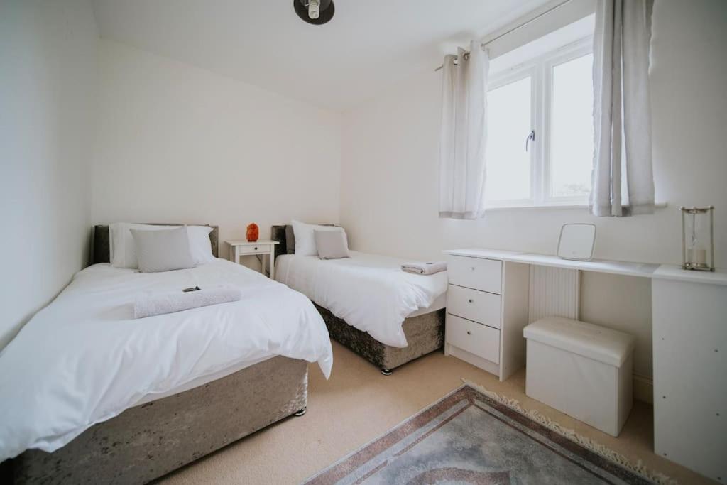 Linen Cottage- Parking, Leds, 4K Tvs, 5G Wifi And More! Bath Exteriér fotografie